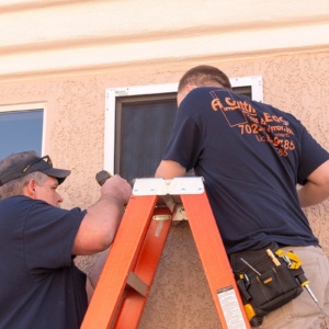 Close-up of Guarda Screen Installation Specialist